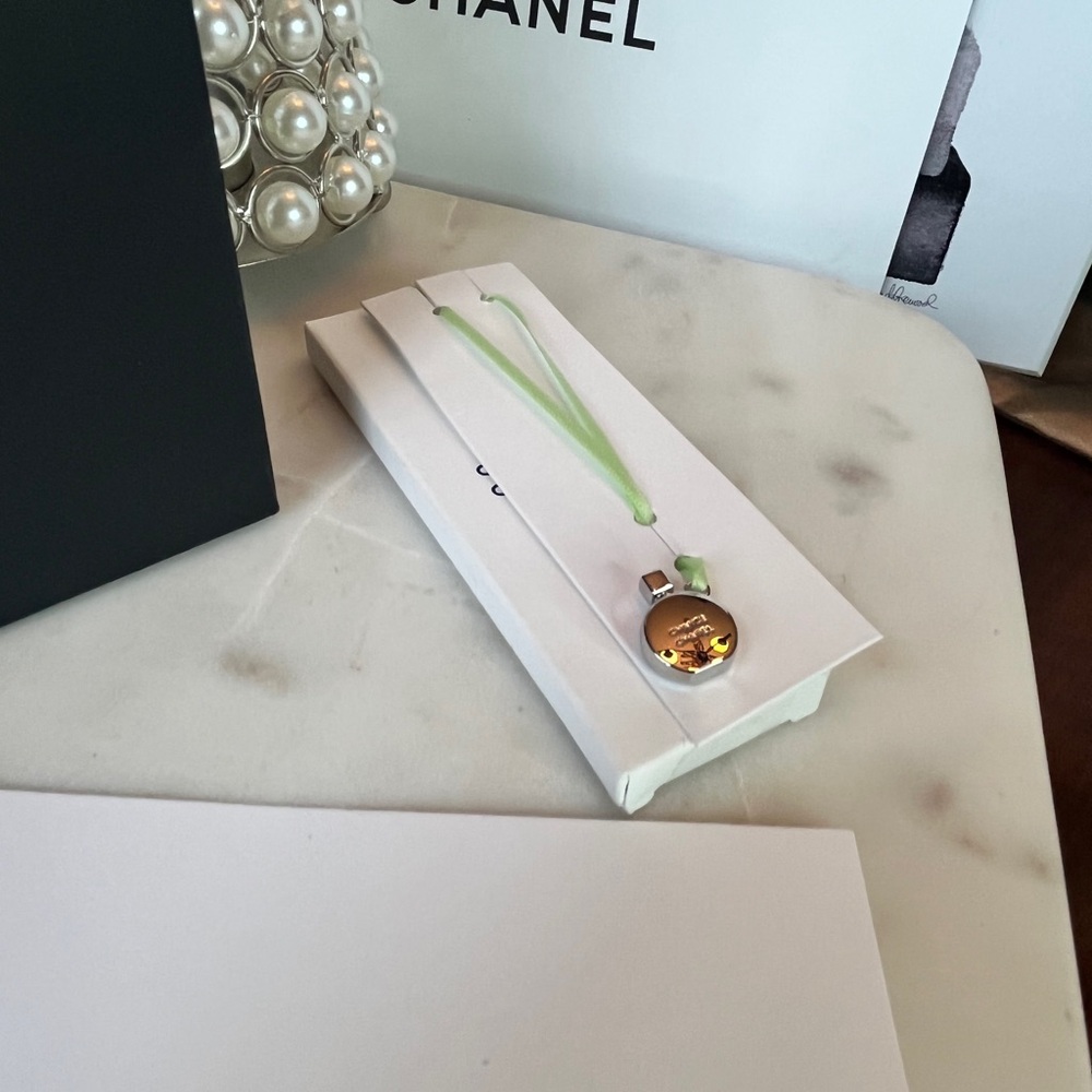 CHANEL Authentic Chance Parfum Mini Charm w/Ribbon, Black Gift Bag, & Card - Picture 5 of 9